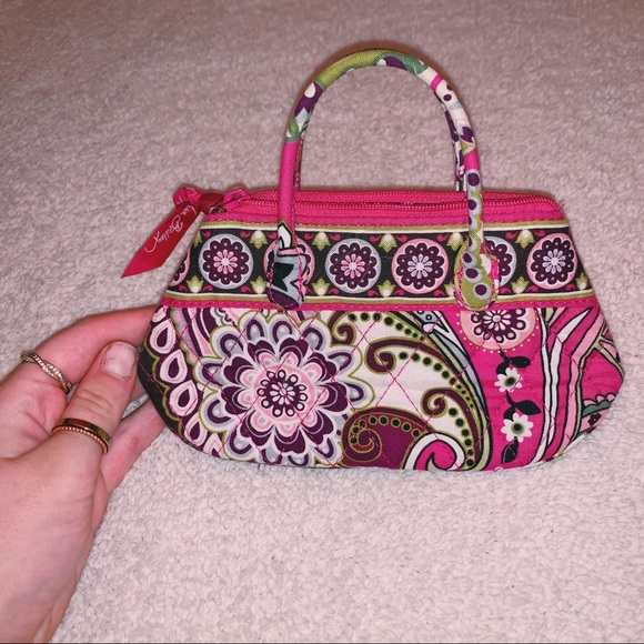 Mini Vera Bradley purse ✨ - Picture 2 of 3